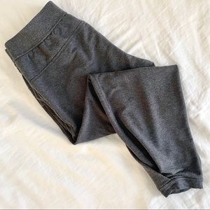 Lululemon joggers with tapered ankle